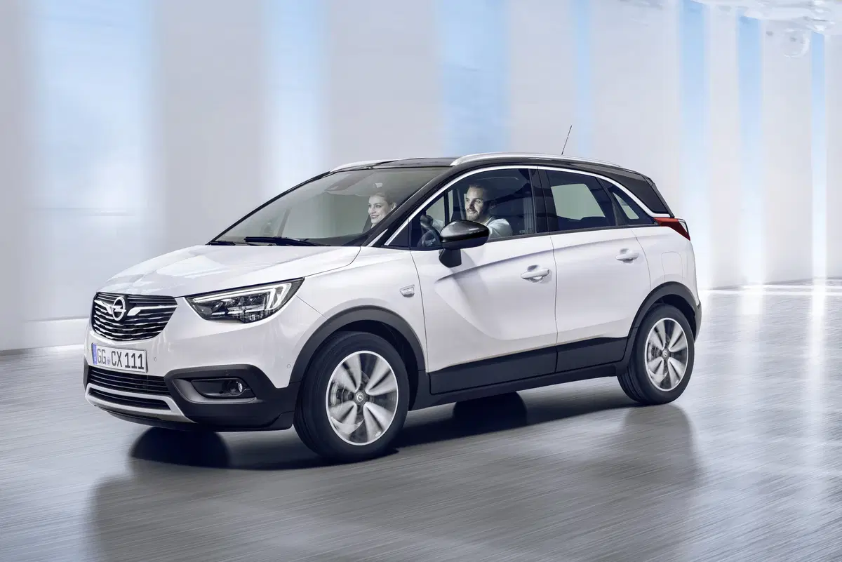 Nuova Opel Crossland X: diffuse le immagini ufficiali (4)