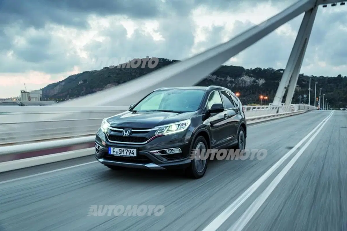 Honda CR-V restyling (4)
