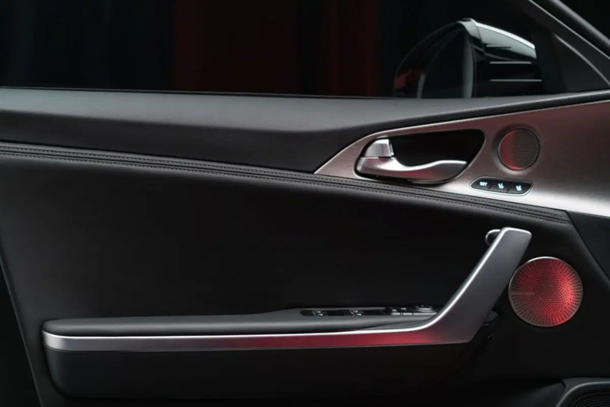 Kia Stinger: ecco il Diesel da 200 CV (15)