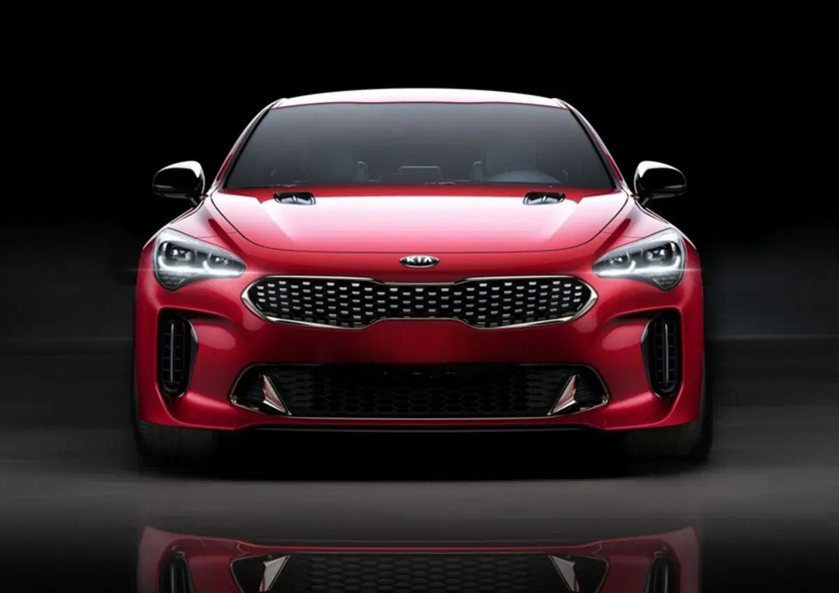 Kia Stinger: ecco il Diesel da 200 CV (18)