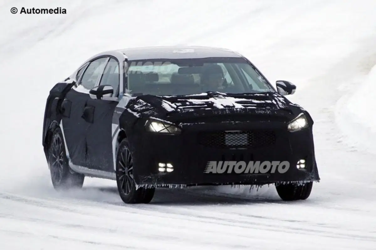 Kia Optima: ecco le prime immagini spia della berlina che arriverà in Italia (9)