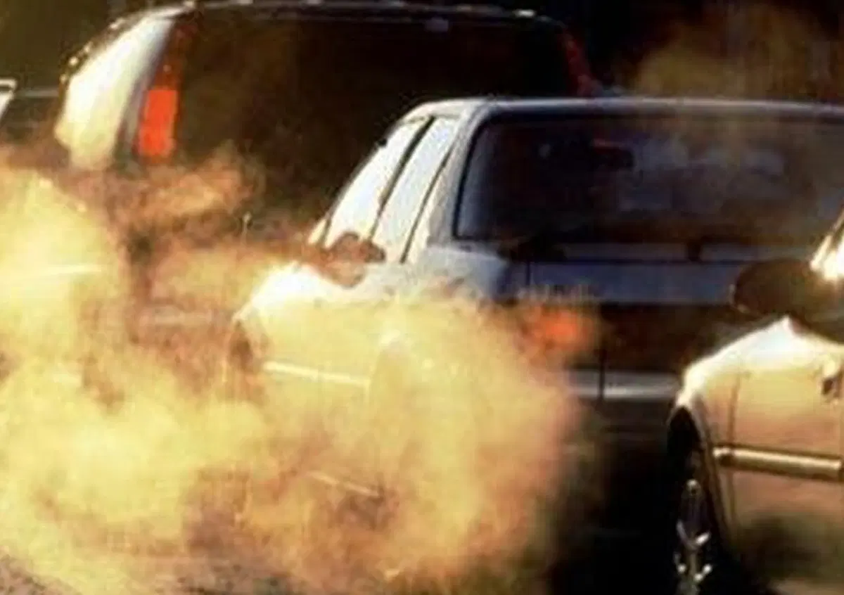 Francia, &egrave; guerra ai diesel. Fino a 10.000 euro a chi acquista un'elettrica