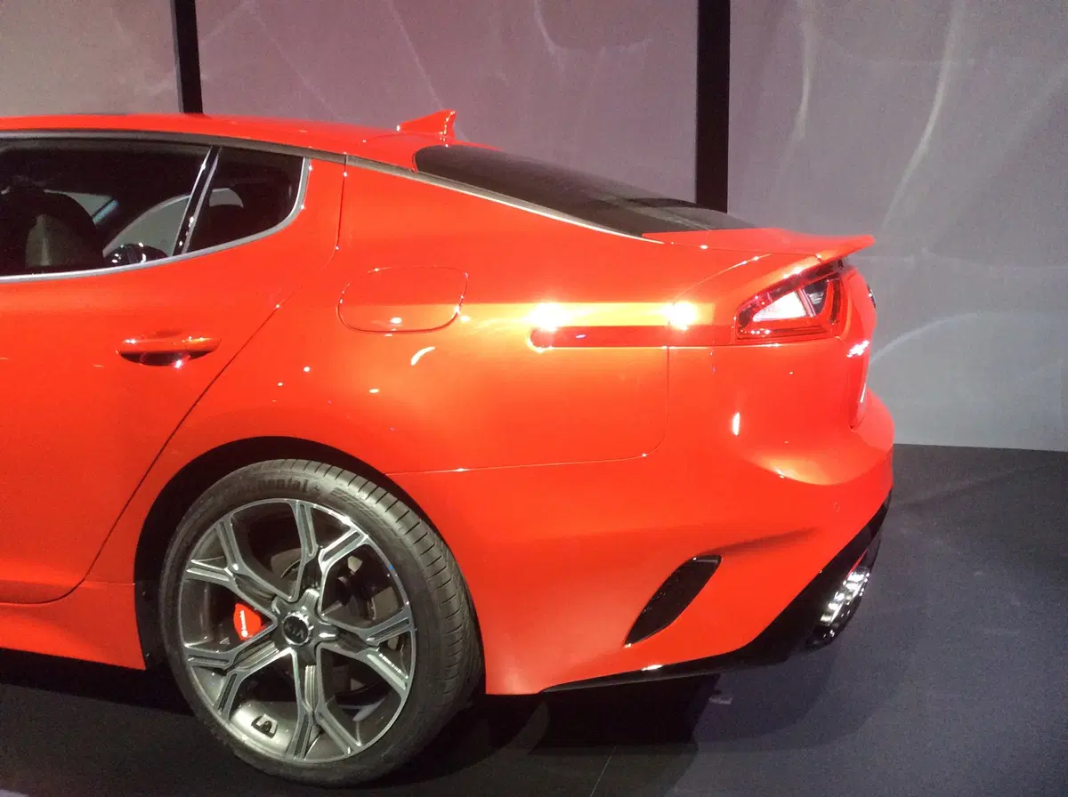 Kia Stinger: ecco il Diesel da 200 CV (7)