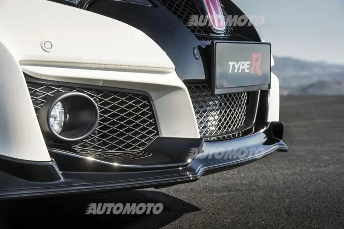 Nuova Honda Civic Type-R: i primi teaser della belva da 270 km/h