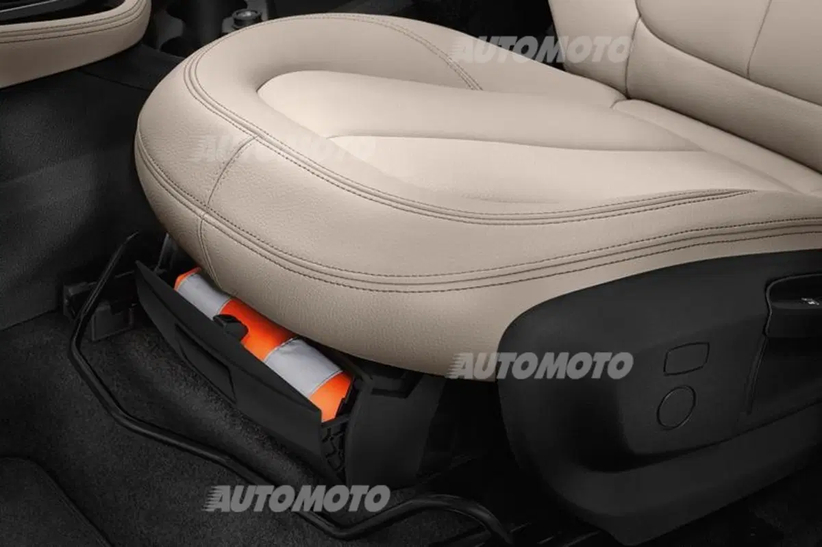 BMW Serie 2 Grand Tourer: cresce fino a 7 posti (41)