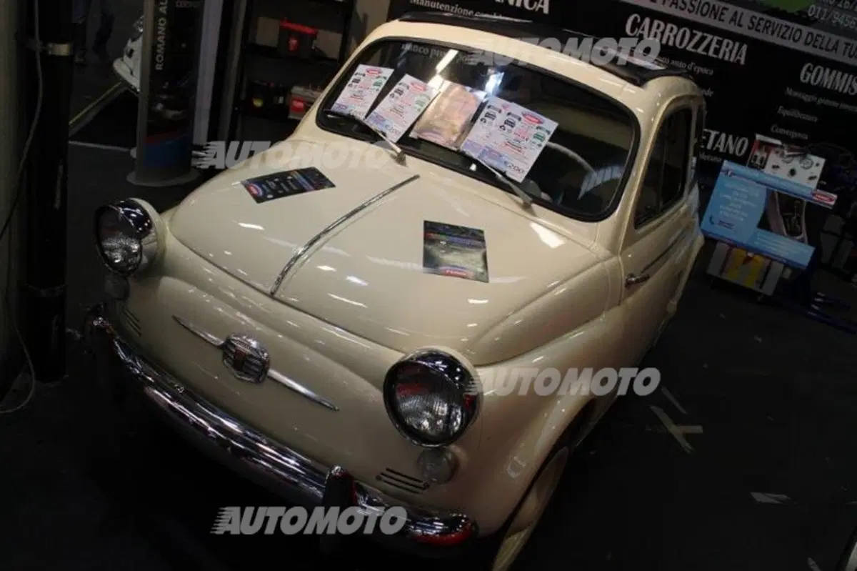 Automotoretrò Torino: le foto più belle in diretta (29)