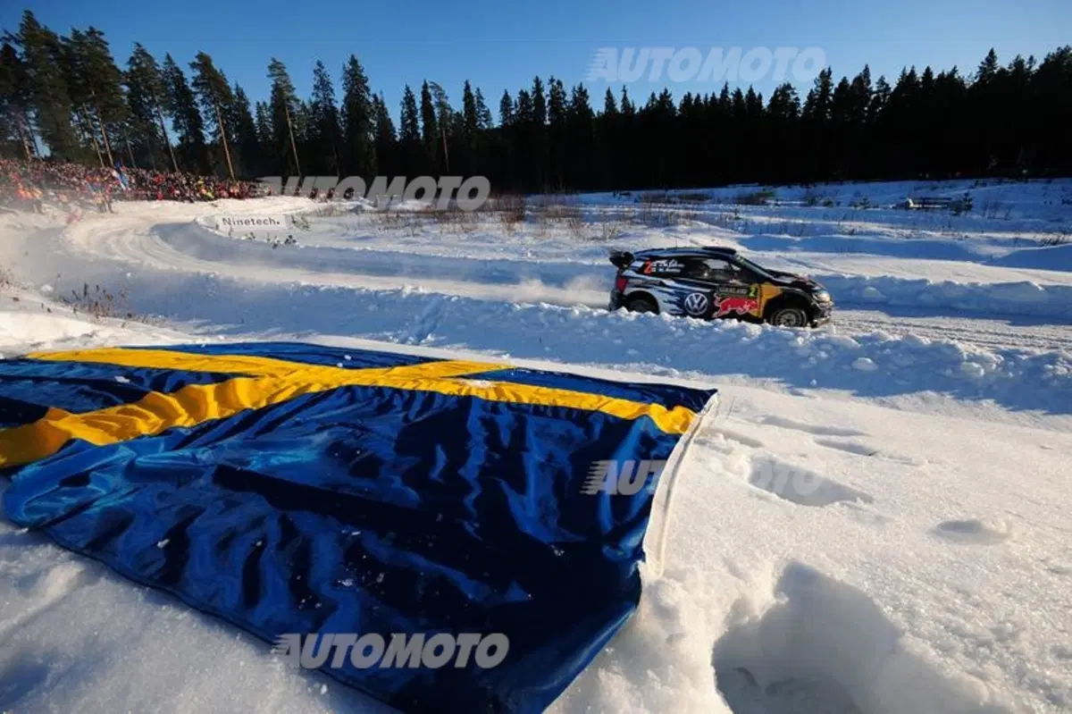 WRC 2015, Svezia, 2a tappa: Neuville (Hyundai) leader della corsa. Dietro le VW (2)