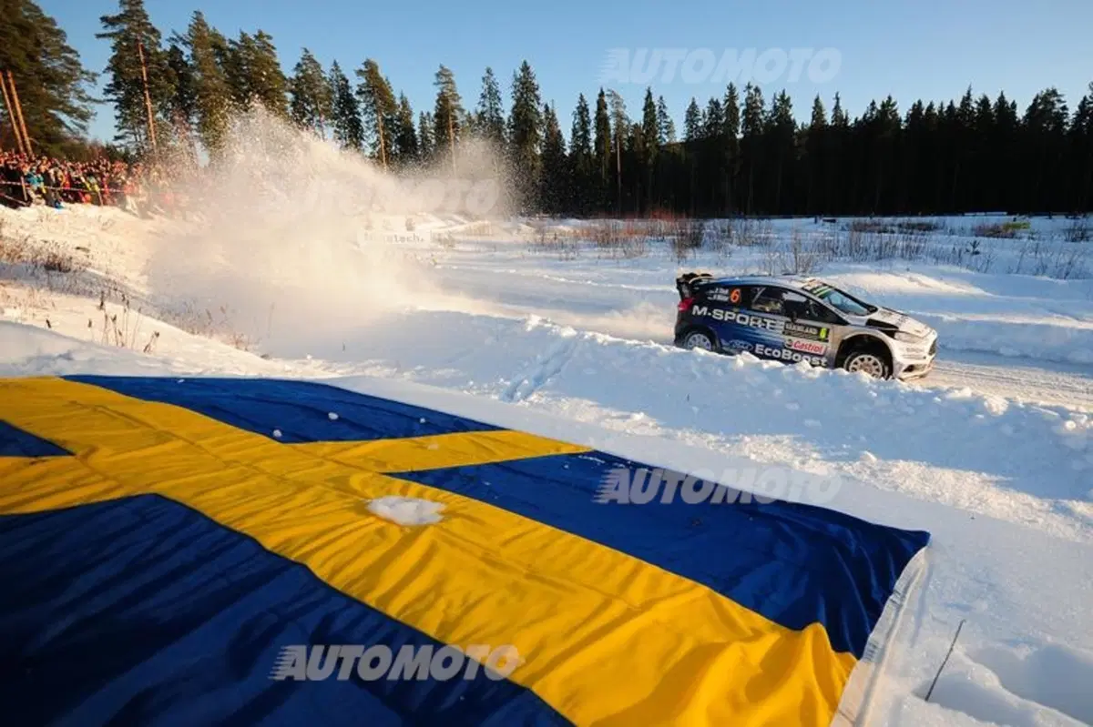 WRC 2015, Svezia, 2a tappa: Neuville (Hyundai) leader della corsa. Dietro le VW (3)