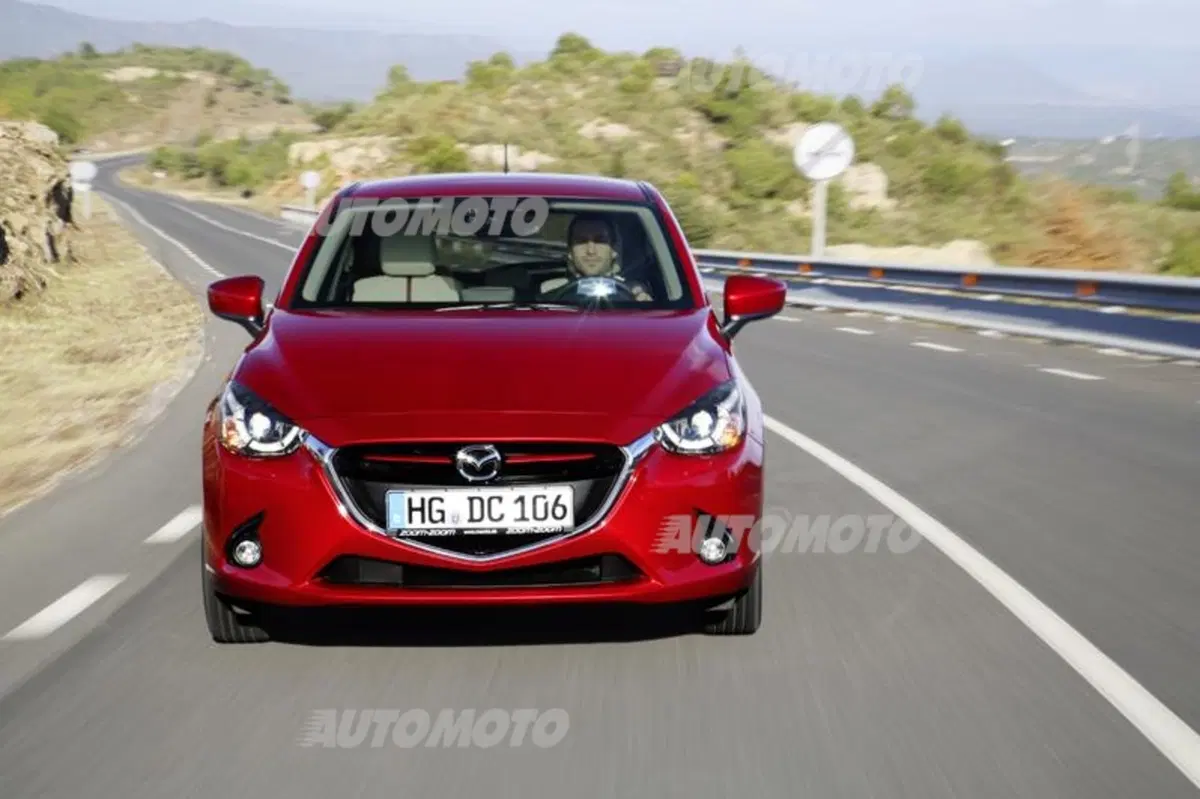 Nuova Mazda2 (3)