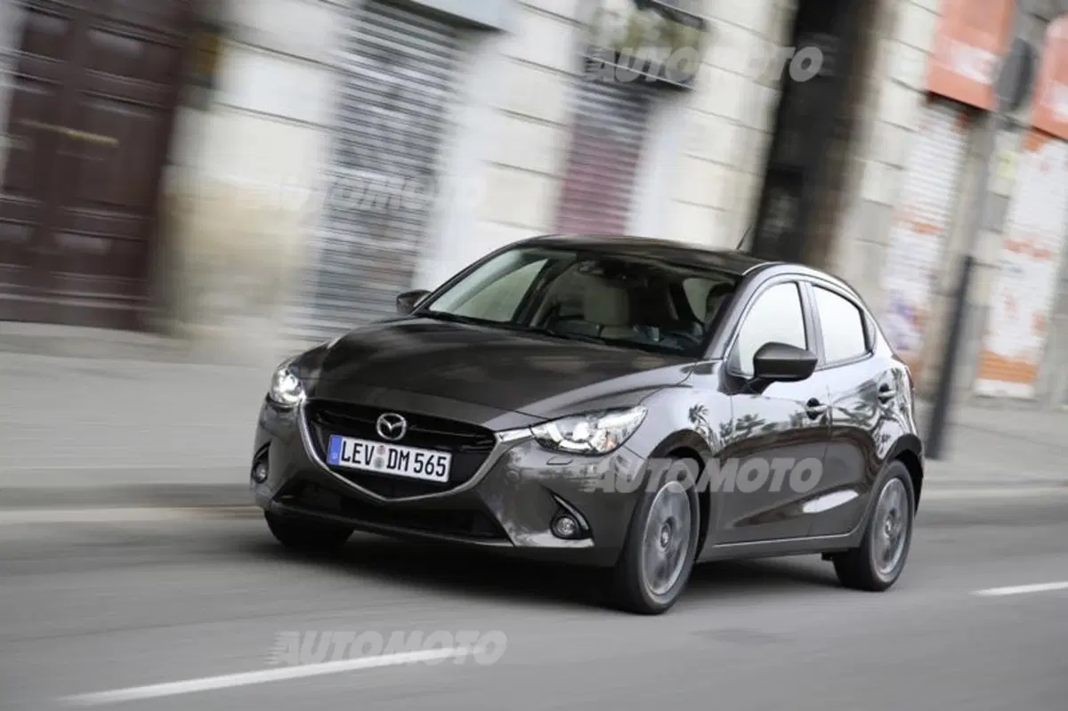 Nuova Mazda2 (8)