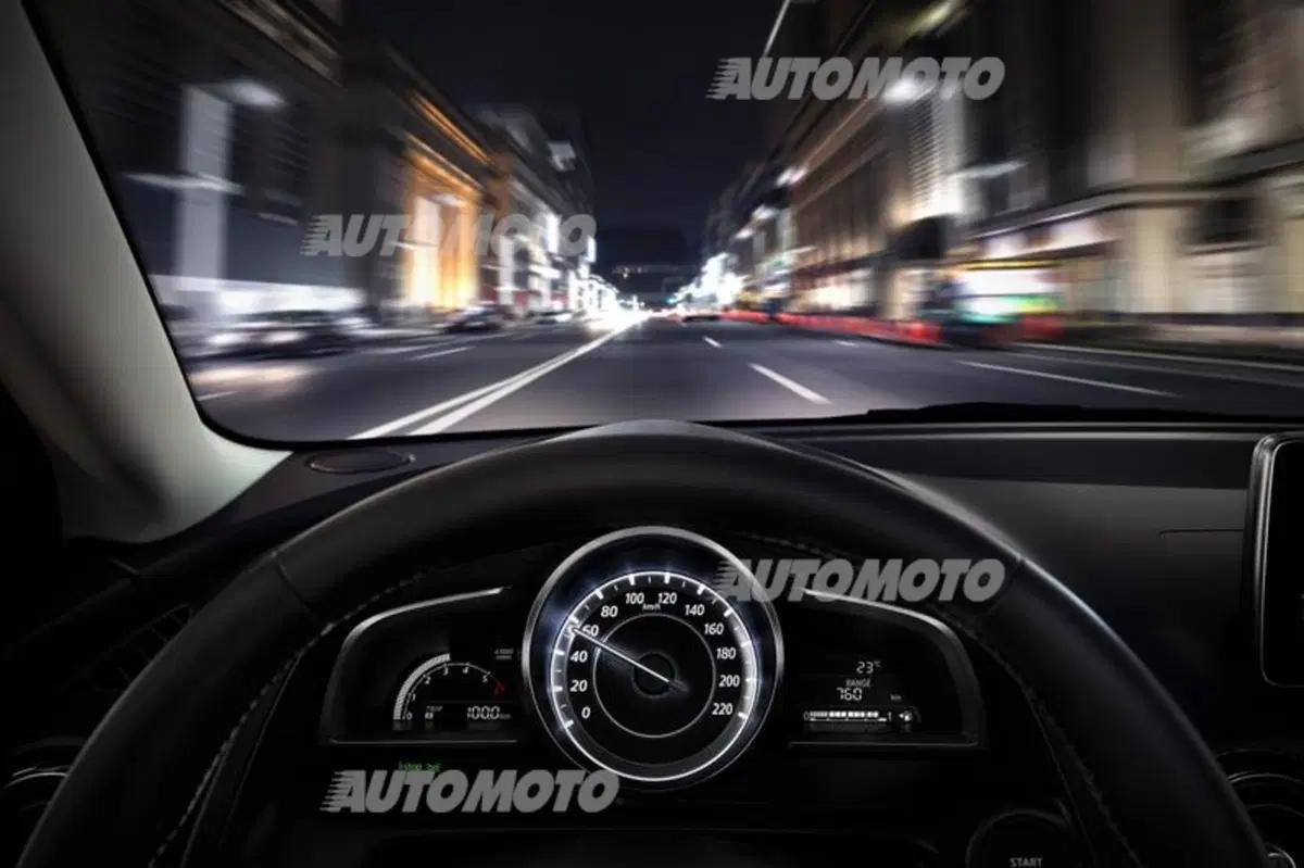 Nuova Mazda2 (24)