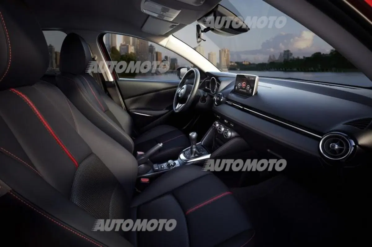 Nuova Mazda2 (27)