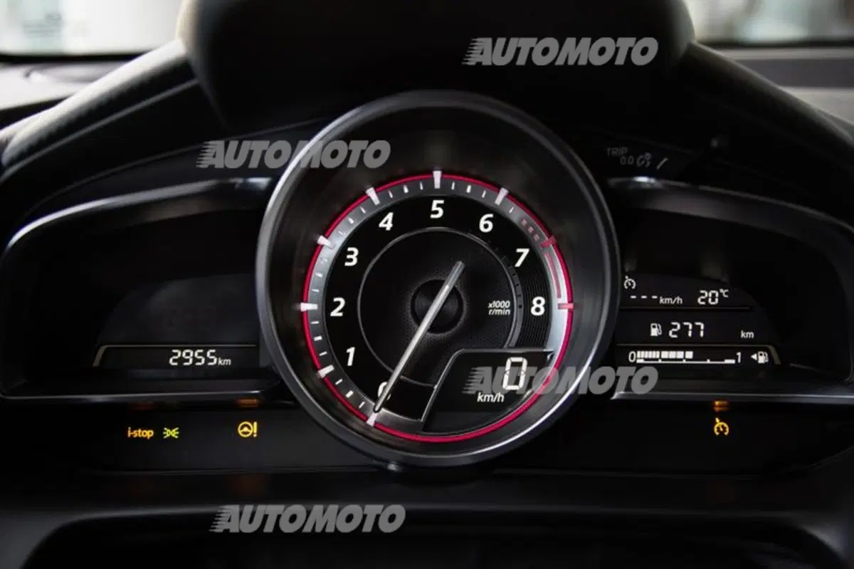 Nuova Mazda2 (37)