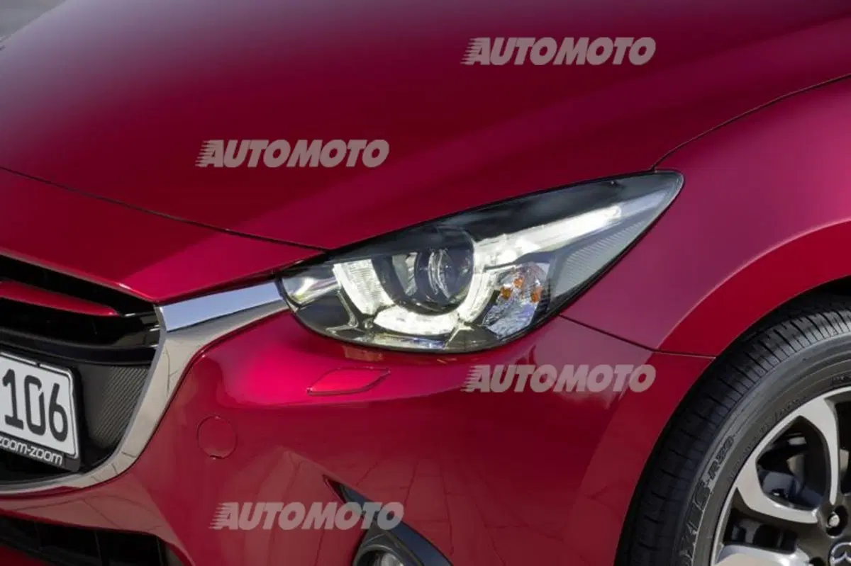 Nuova Mazda2 (43)