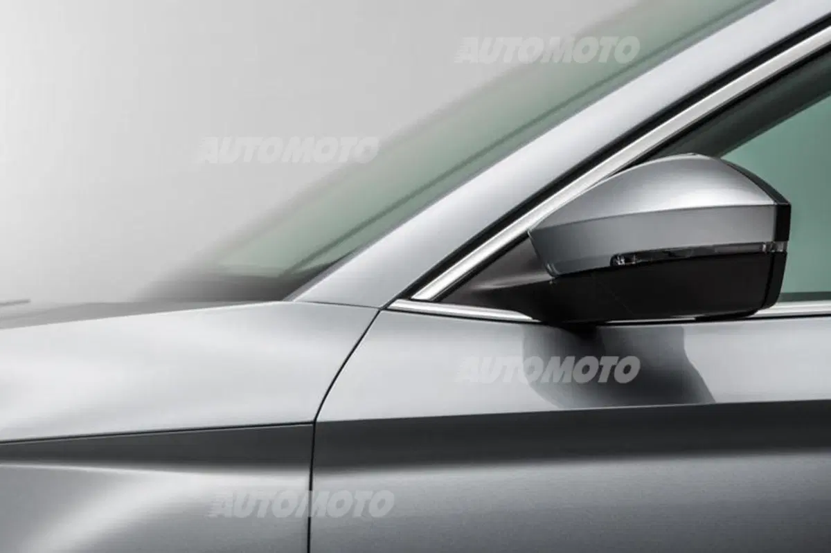 Nuova Skoda Superb: look tagliente e tanta tecnologia (16)