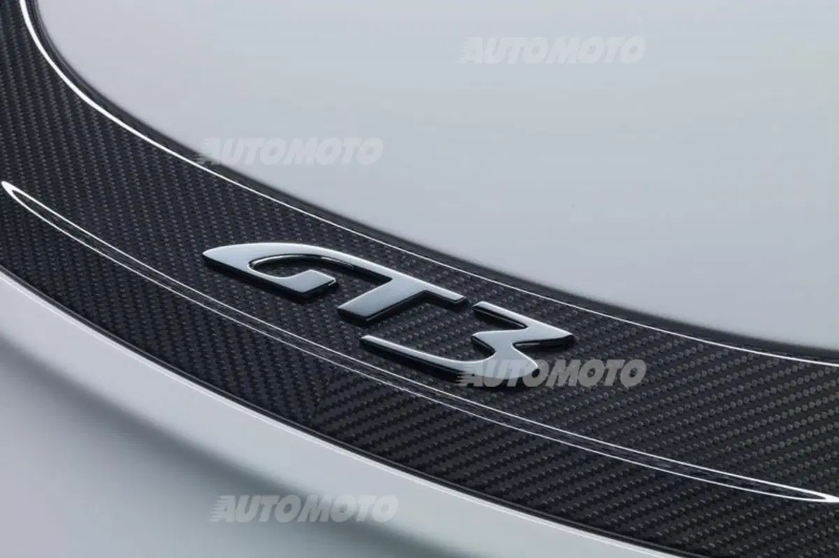 Aston Martin V12 Vantage GT3 special edition: 1.565 kg per 600 cv (20)