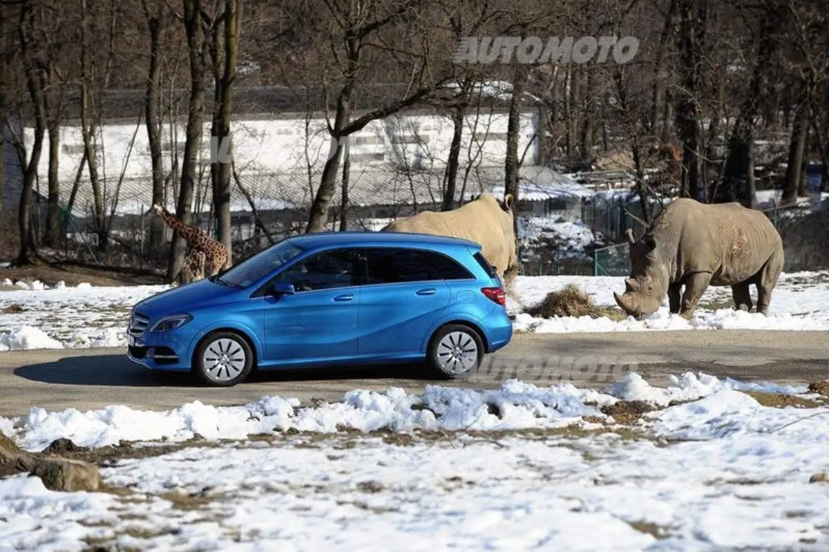 Mercedes Classe B Electric Drive (11)