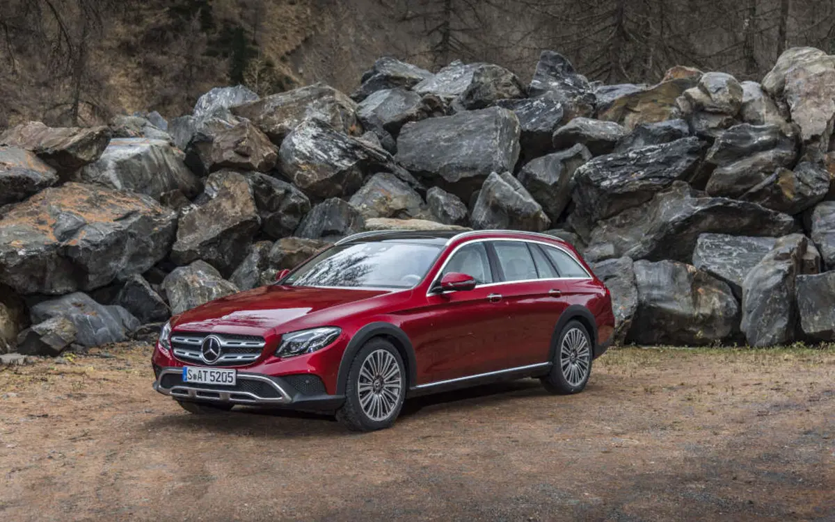 Mercedes Classe E All-Terrain, elegantemente tuttoterreno (6)