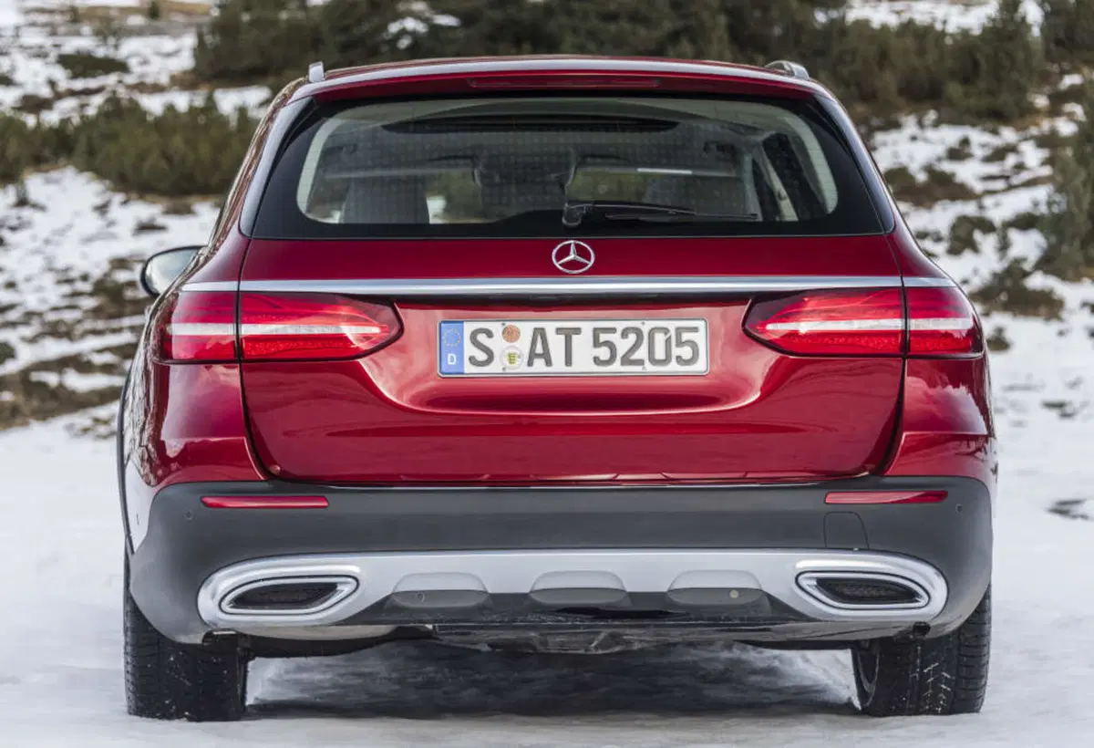 Mercedes Classe E All-Terrain, elegantemente tuttoterreno (7)