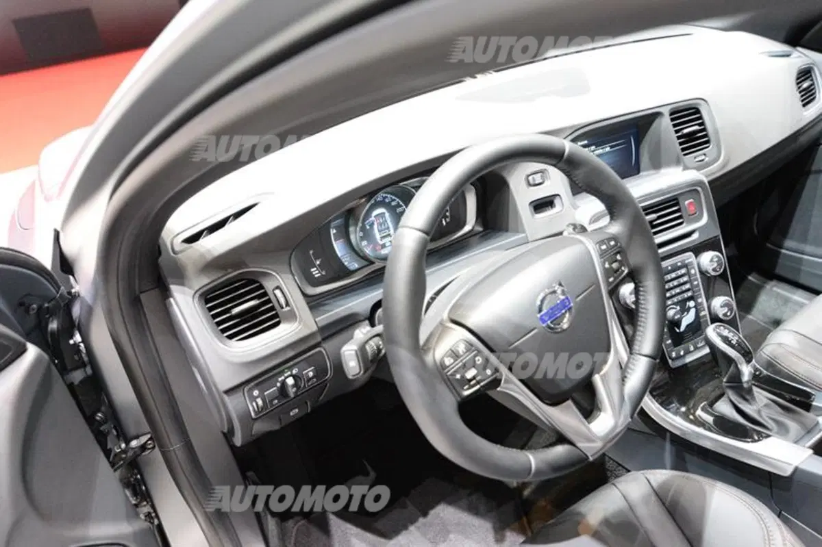 Volvo al Salone di Ginevra 2015 (9)