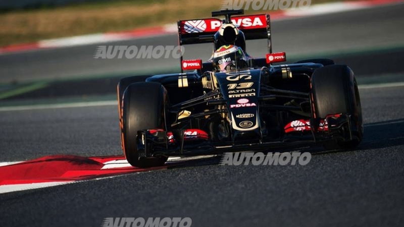 F1 test Barcellona, Day 1: Maldonado sfreccia, la Ferrari convince