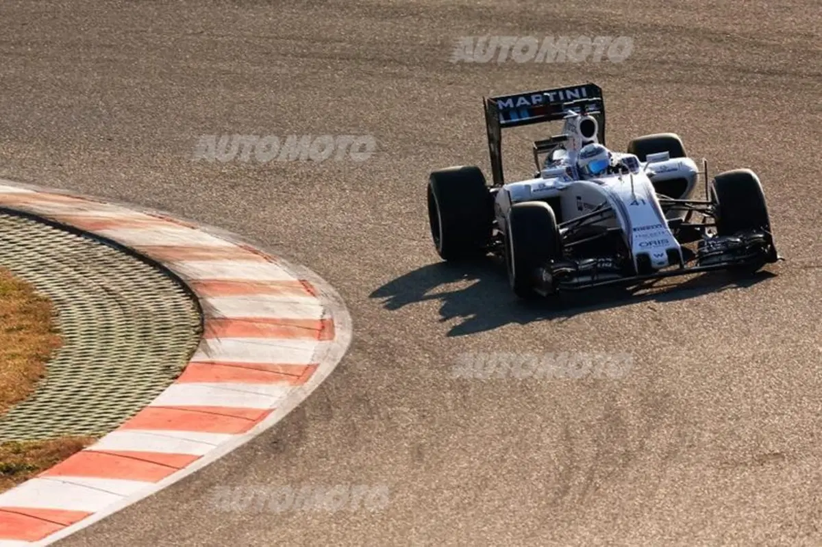 F1 test Barcellona, Day 1: Maldonado sfreccia, la Ferrari convince (4)