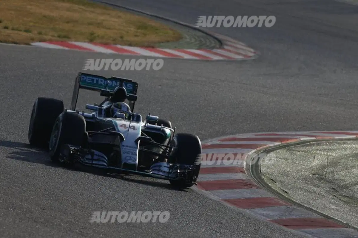 F1 test Barcellona, Day 1: Maldonado sfreccia, la Ferrari convince (6)