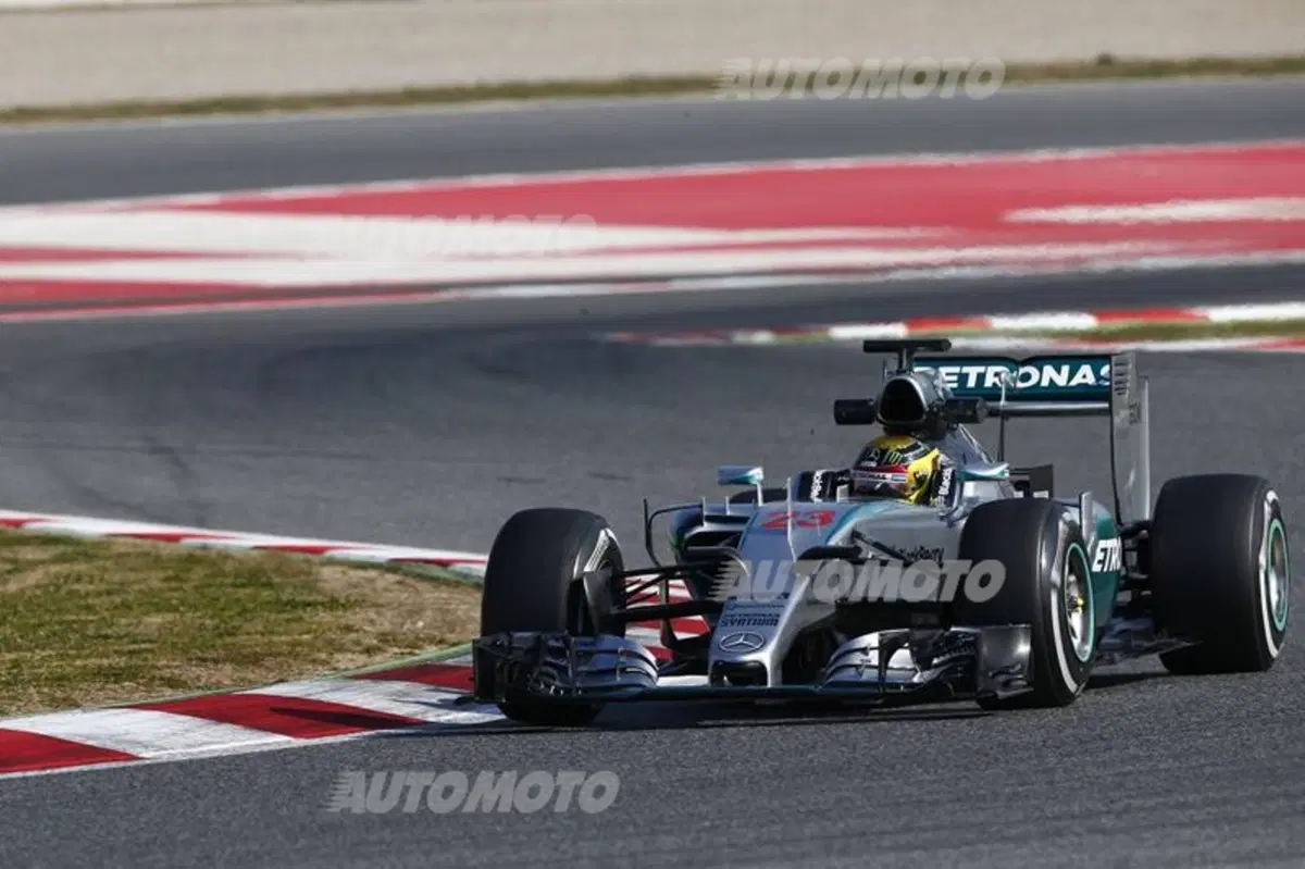 F1 test Barcellona, Day 1: Maldonado sfreccia, la Ferrari convince (7)