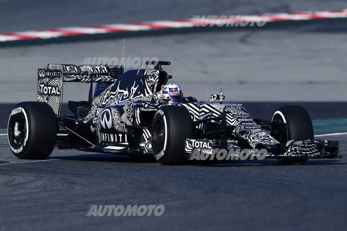 F1 test Barcellona, Day 1: Maldonado sfreccia, la Ferrari convince (10)