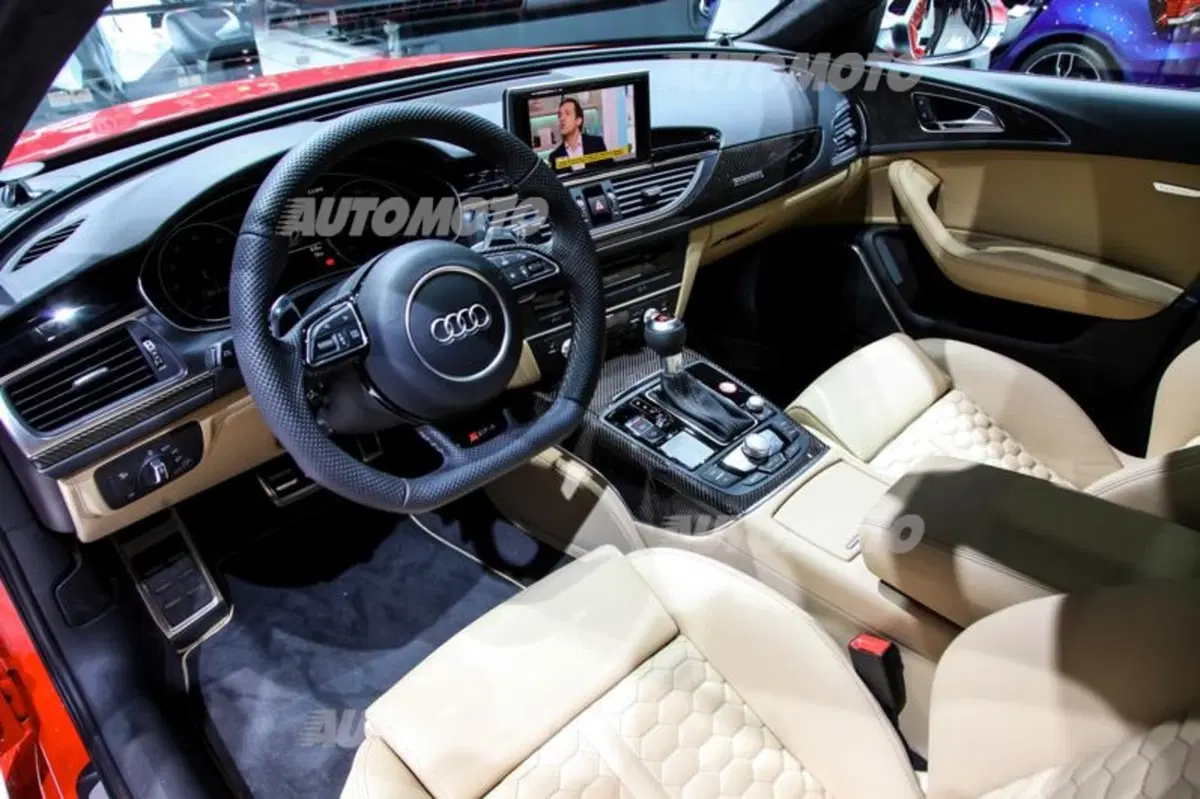 Audi al Salone di Ginevra 2015 (8)