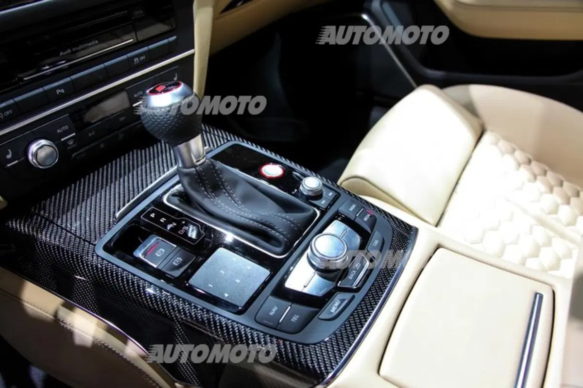 Audi al Salone di Ginevra 2015 (11)