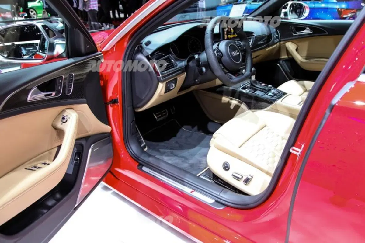 Audi al Salone di Ginevra 2015 (12)