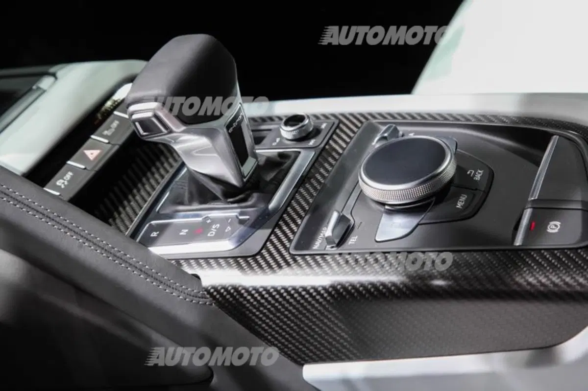 Audi al Salone di Ginevra 2015 (44)