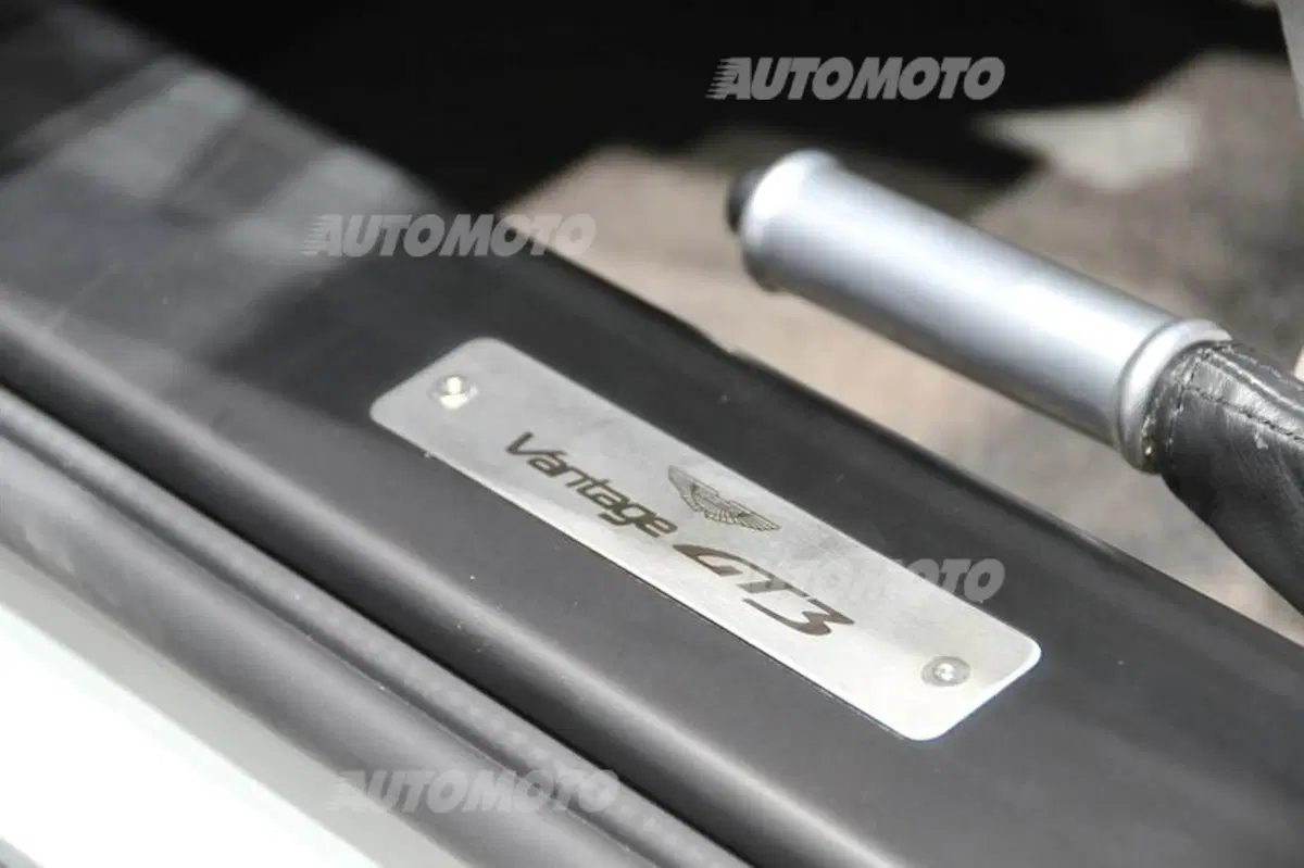 Aston Martin al Salone di Ginevra 2015 (11)