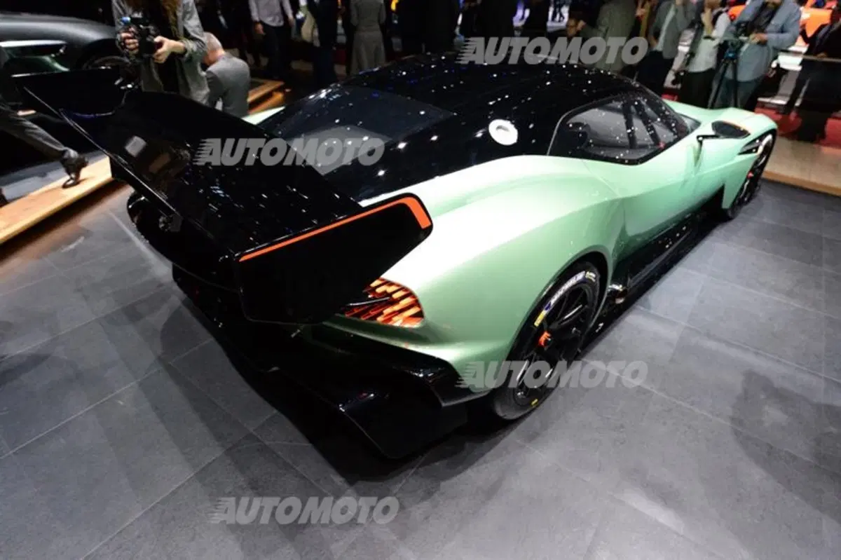 Aston Martin al Salone di Ginevra 2015 (18)