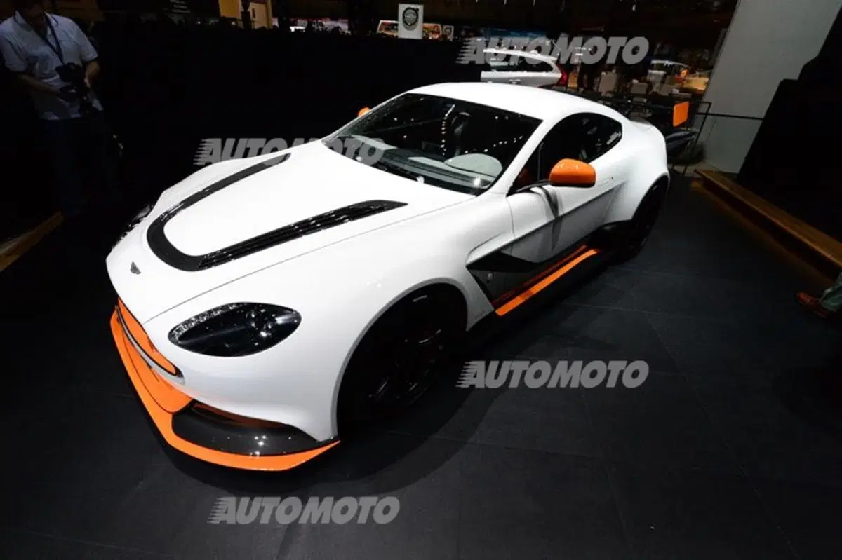 Aston Martin al Salone di Ginevra 2015 (30)