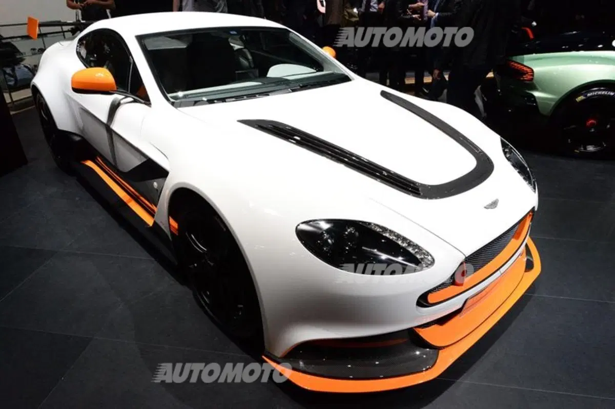 Aston Martin al Salone di Ginevra 2015 (33)