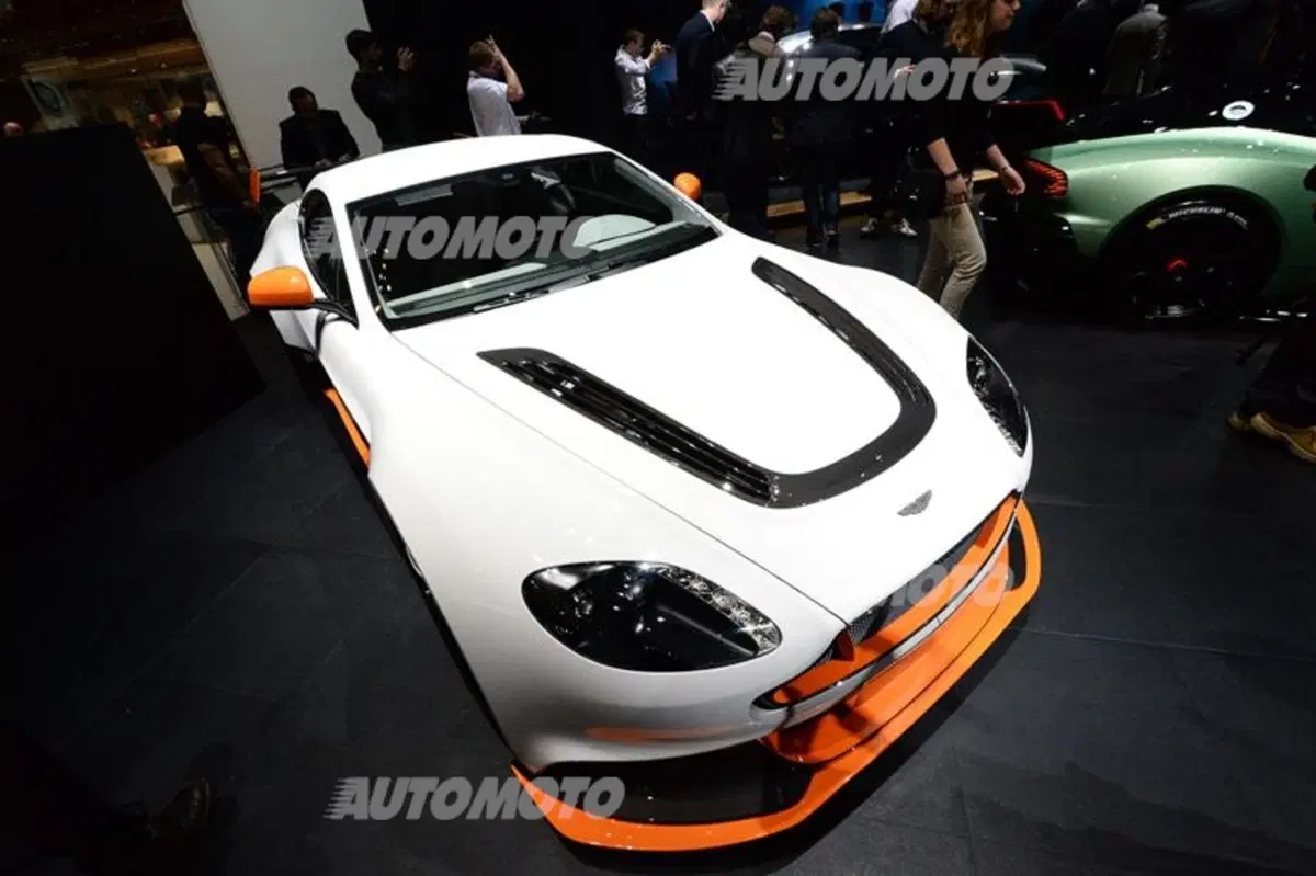 Aston Martin al Salone di Ginevra 2015 (35)