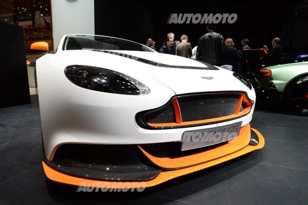 Aston Martin al Salone di Ginevra 2015 (41)