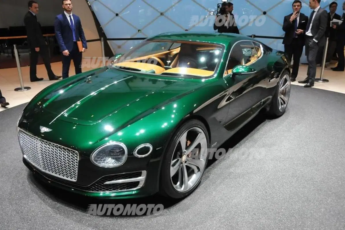 Bentley al Salone di Ginevra 2015 (4)