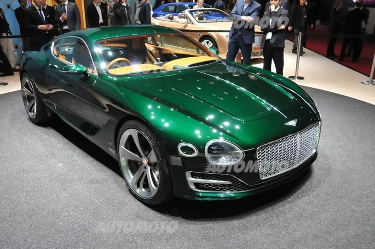 Bentley al Salone di Ginevra 2015 (27)