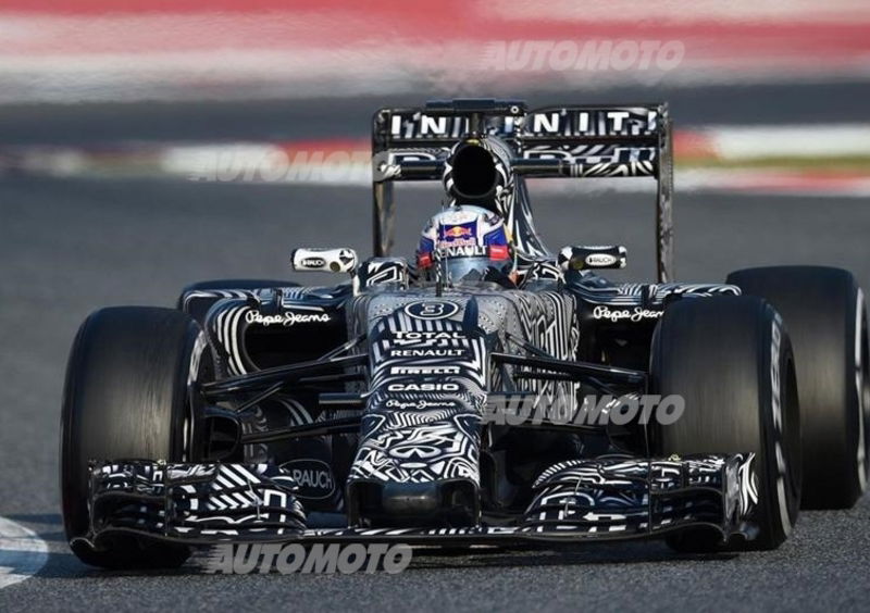 F1 test Barcellona, Day 2: Ricciardo si impone, ma la Ferrari non molla