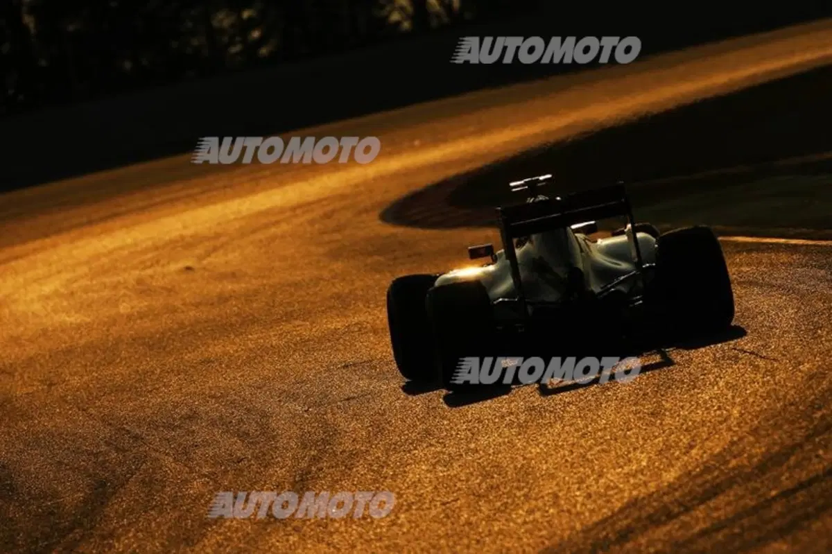 F1 test Barcellona, Day 2: Ricciardo si impone, ma la Ferrari non molla (4)