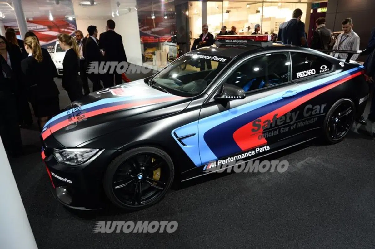 BMW al Salone di Ginevra 2015 (14)