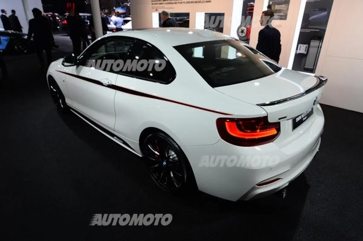 BMW al Salone di Ginevra 2015 (18)