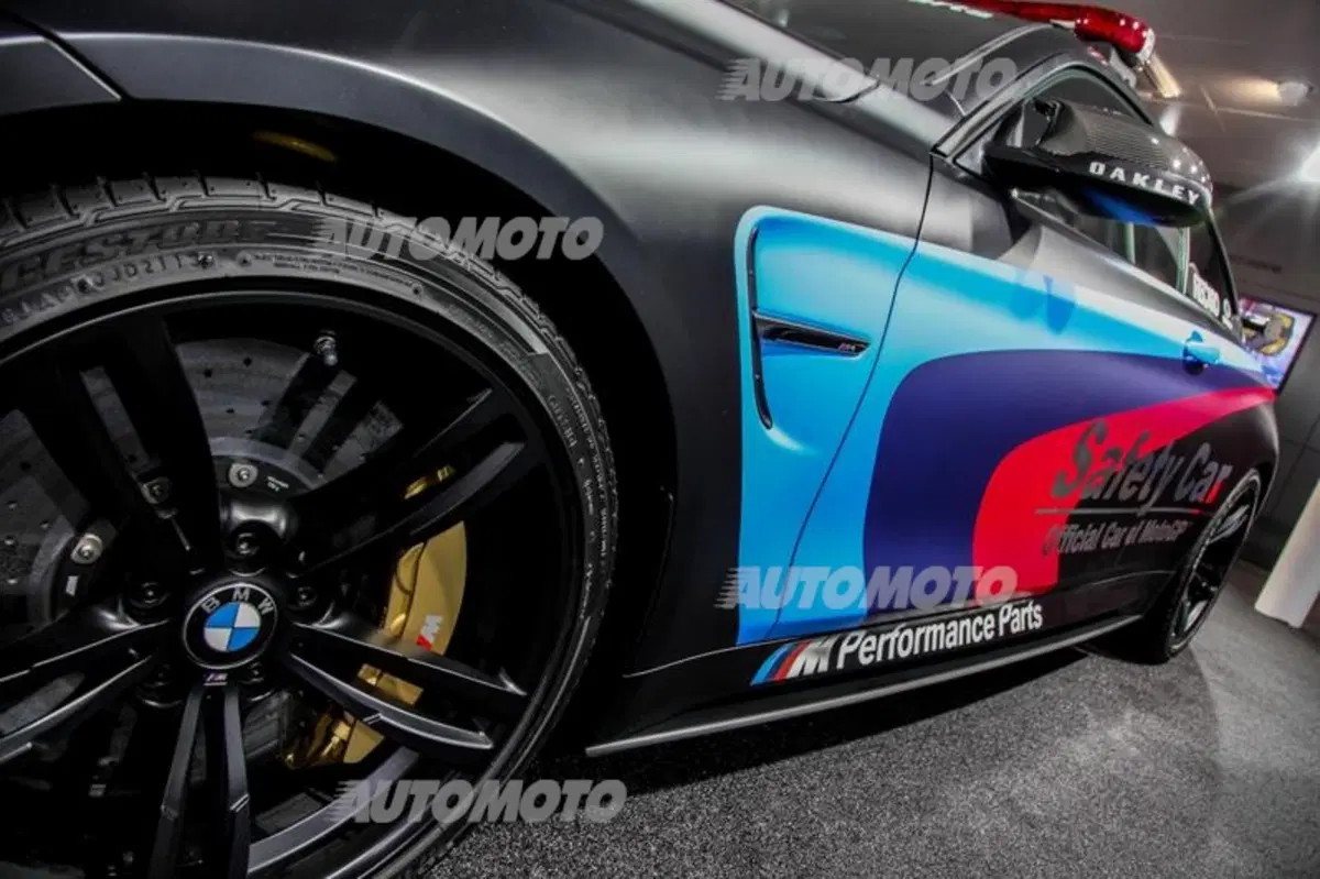 BMW al Salone di Ginevra 2015 (32)