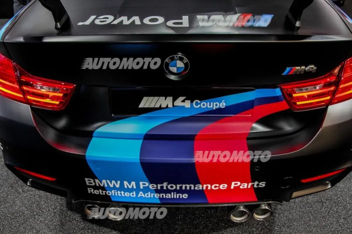 BMW al Salone di Ginevra 2015 (35)