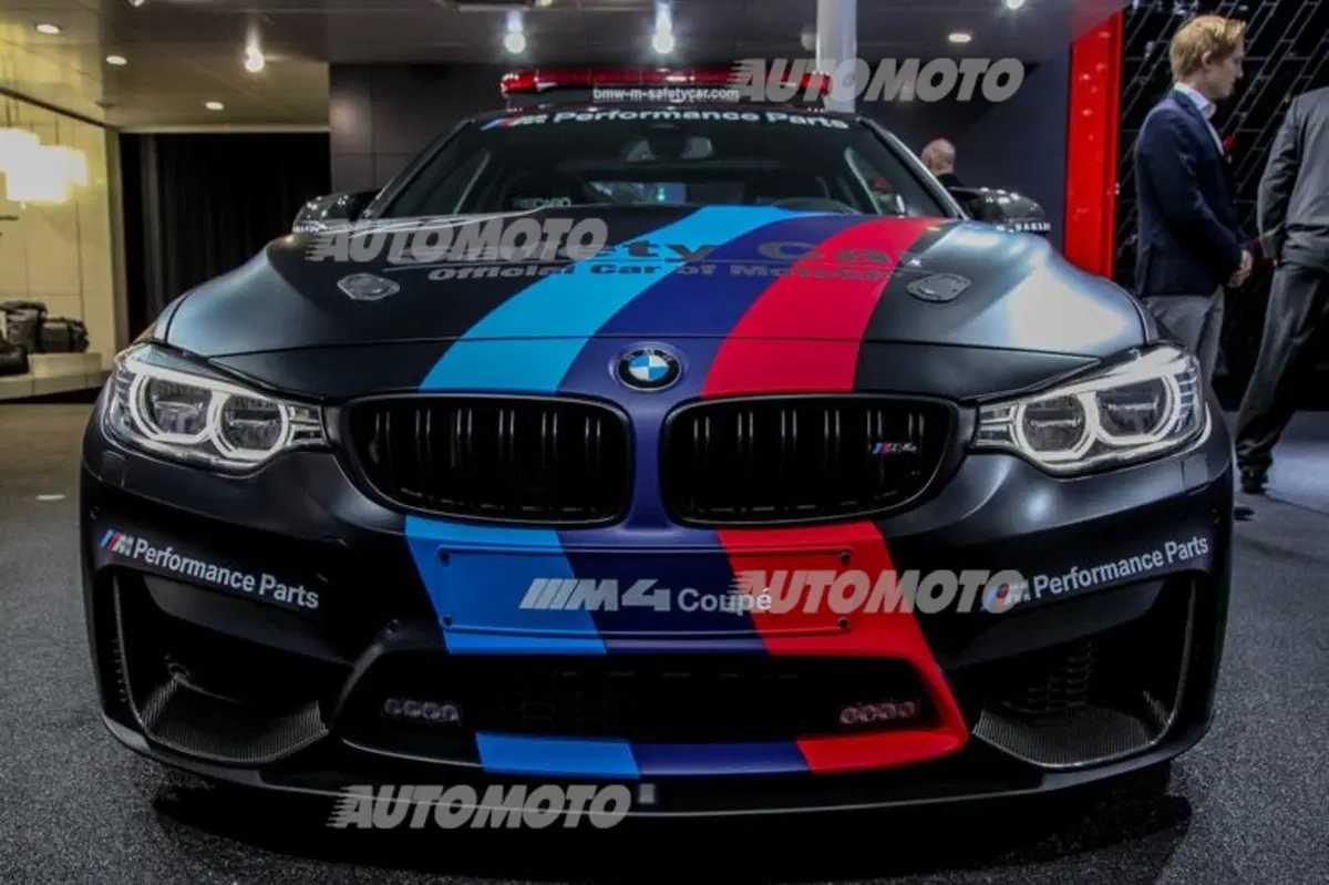 BMW al Salone di Ginevra 2015 (36)
