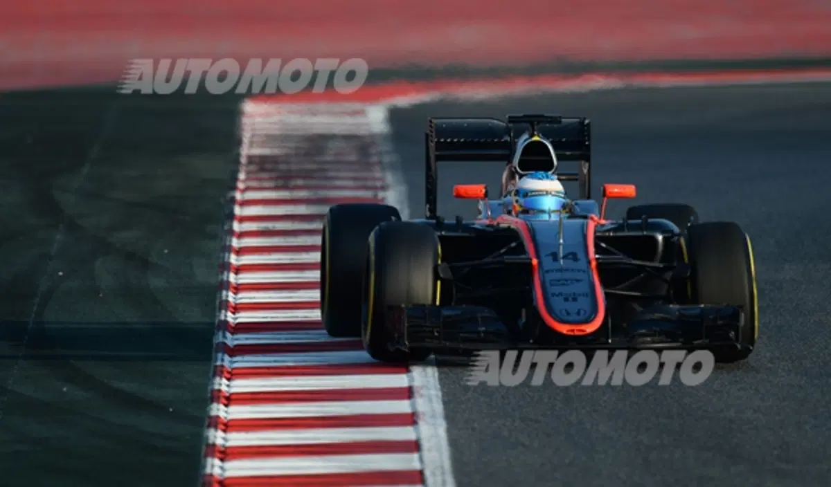 Barcellona, test-day/4: incidente per Fernando Alonso. Un malore la causa? (5)
