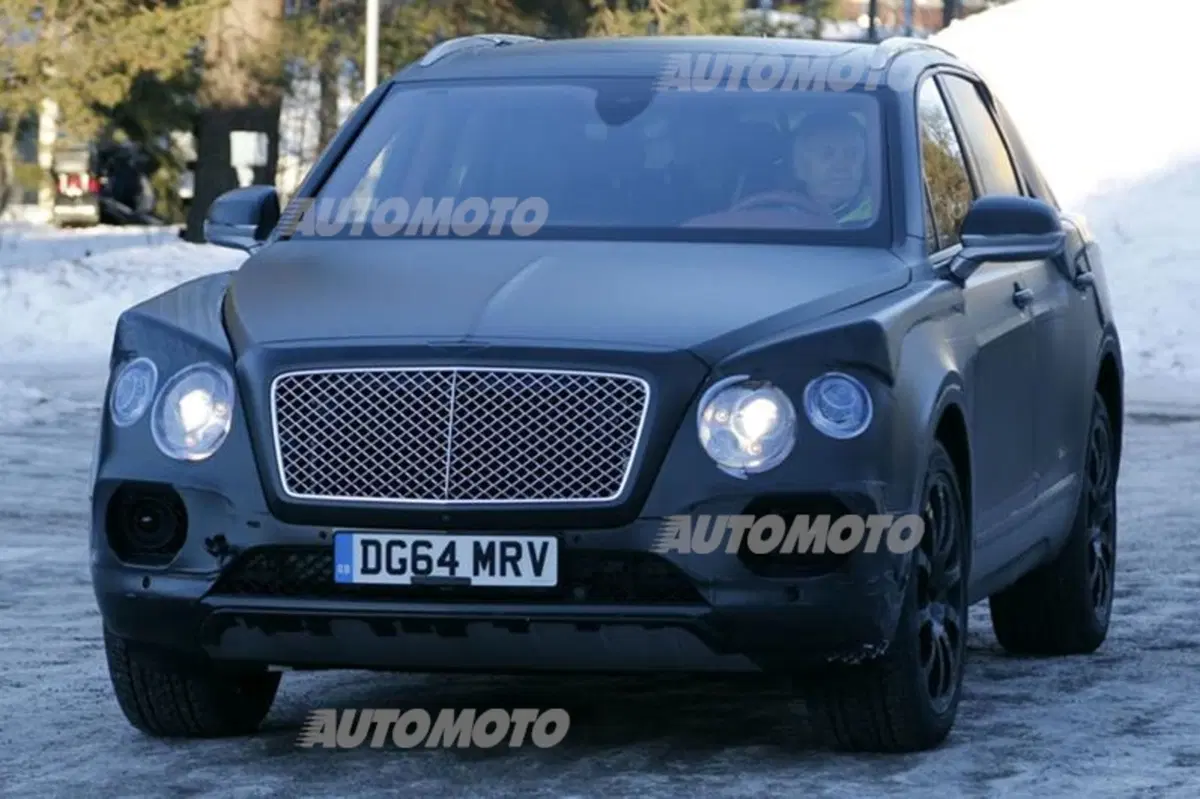 Bentley Bentayga: ecco gli spyshot del SUV inglese